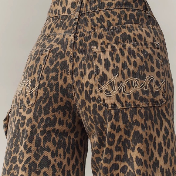 Leopard Print Flare & Wide Leg Jeans - Picture 3 of 7